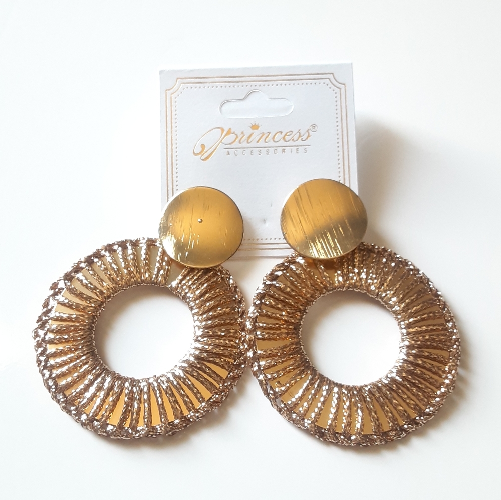 Princess Accessories Gold Rope Circle Earrings